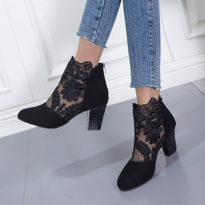 Camillea™ | Escarpins à Talon Épais Élégance Lace