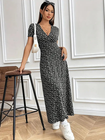 Nadine™ | Robe Fleurie Décolletée