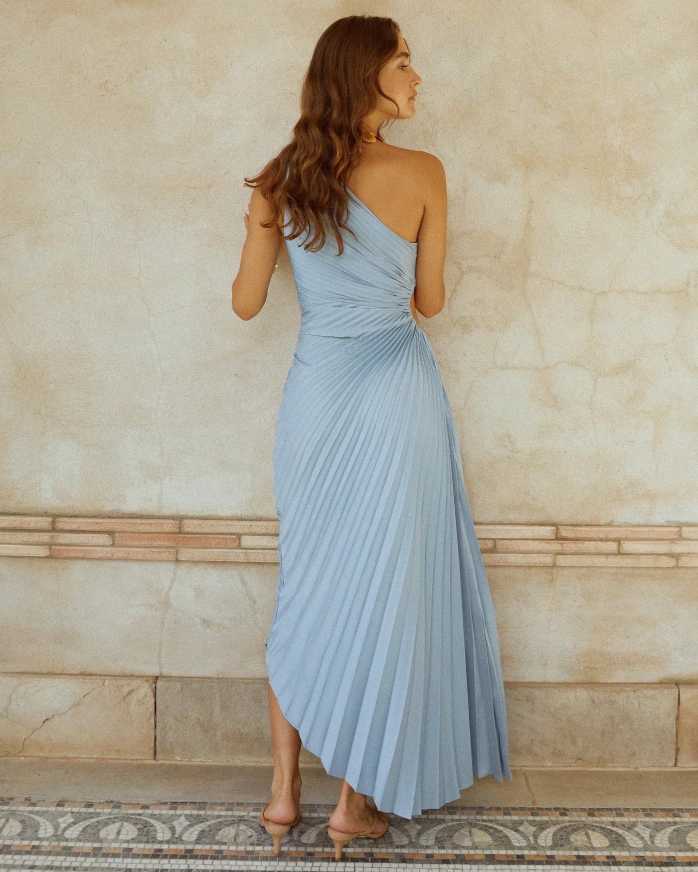 Delfina™ | Robe de Soirée Longue Satinée à Épaule Unique.