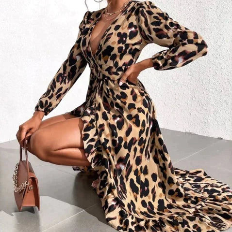 Lisandra™ | Robe Léopard à Encolure V