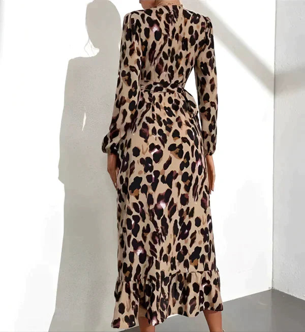 Lisandra™ | Robe Léopard à Encolure V