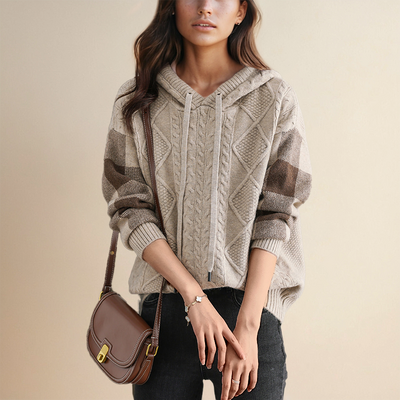 Emily™ | Pull à Capuche Torsadé