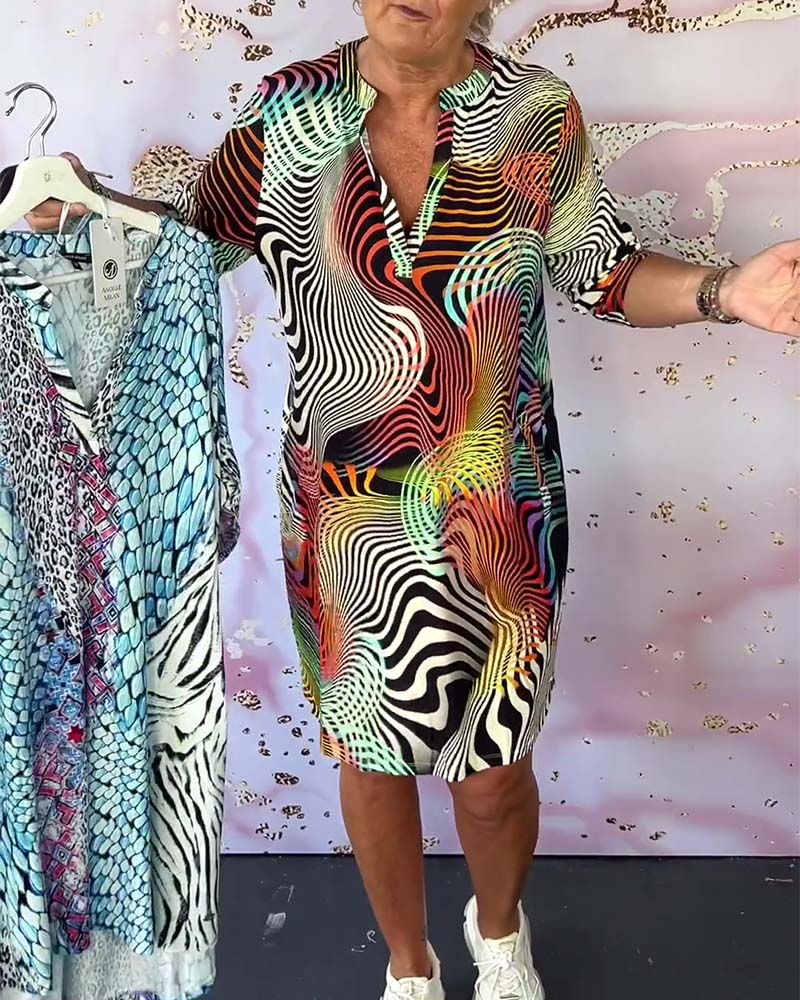 Romy™ | Robe Colorée à Col V