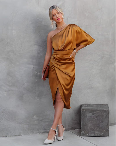 Kyra™ | Élégant Robe en Soie avec Fentes
