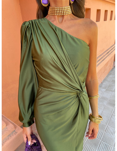 https://cdn.shopify.com/s/files/1/0833/2686/1653/files/vestido-umberta-verde-6111_4.png?v=1745338233