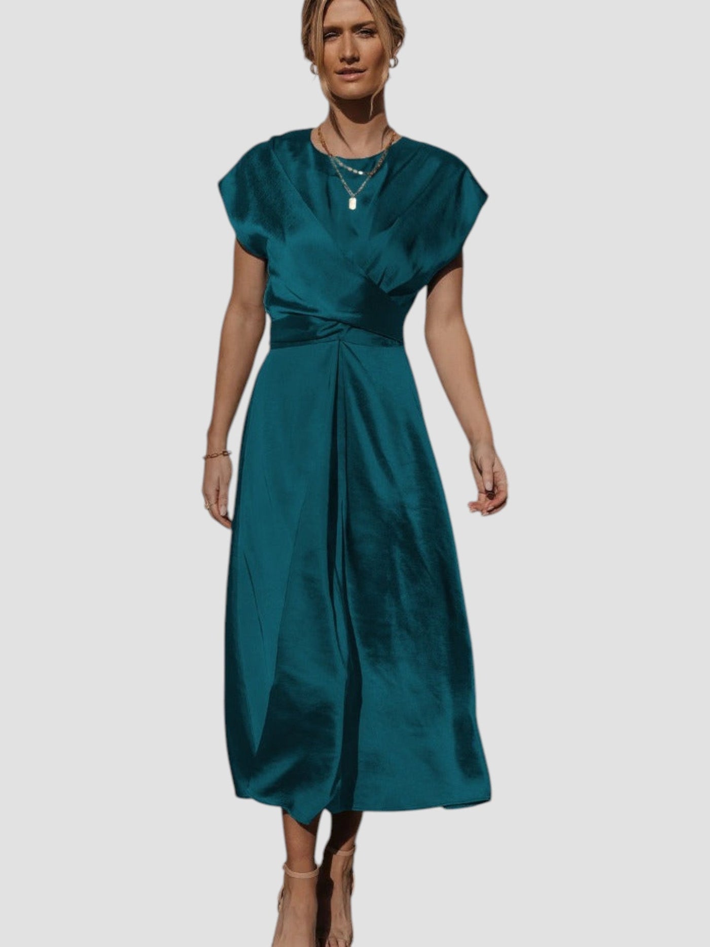https://cdn.shopify.com/s/files/1/0885/9326/9073/files/vrouwen-kleding-2023-nieuwe-zomer-mode-s_main-4-Photoroom.jpg?v=1745500445